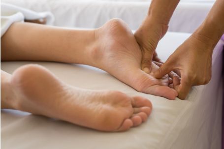 Massage chân