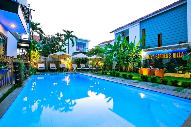 Biệt thự hồ bơi